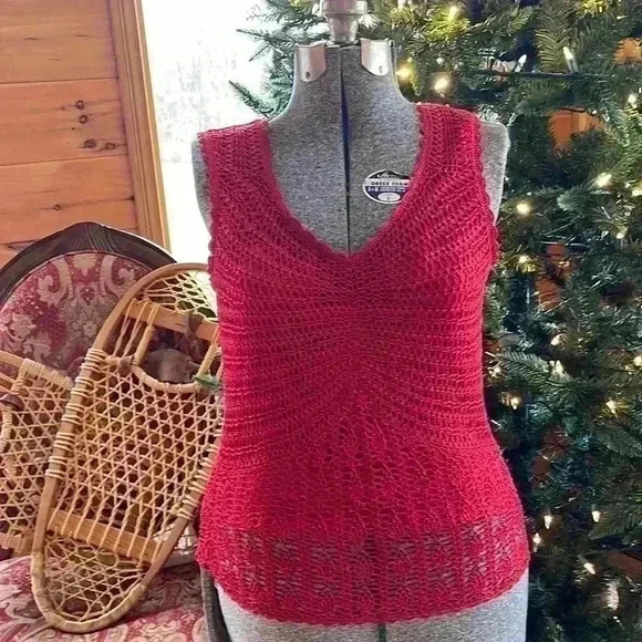 Talbots Tops - Talbots 100% rayon beautiful women’s size large hand knit shirt.